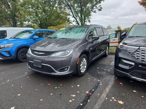 2020 Chrysler Pacifica Touring-L