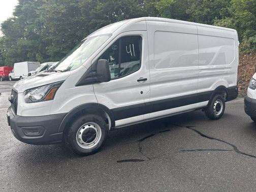 2025 Ford Transit-250 148 WB Medium Roof Cargo