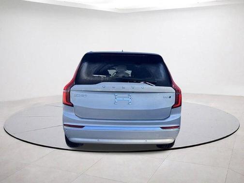 2025 Volvo XC90 B6 Plus 7-Seater