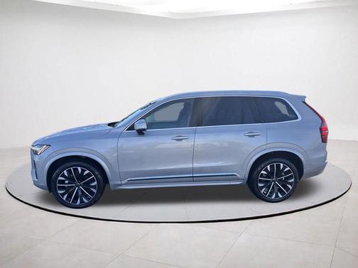 2025 Volvo XC90 B6 Plus 7-Seater