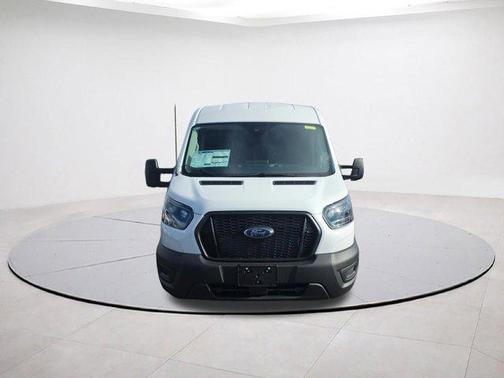 2025 Ford Transit-250 148 WB Medium Roof Cargo