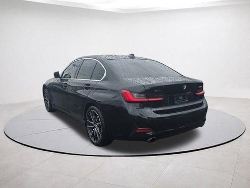 2021 BMW 330 i xDrive