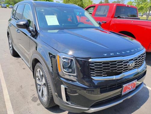Black 2020 Kia Telluride S