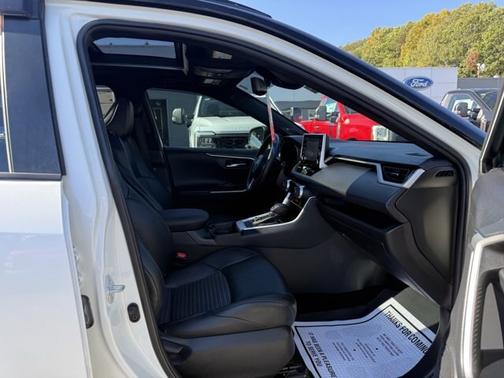 2021 Toyota RAV4 XSE