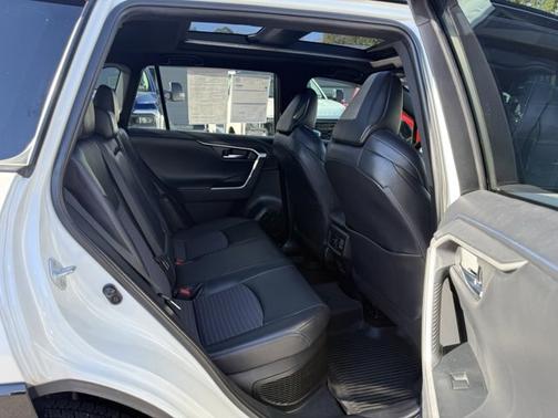 2021 Toyota RAV4 XSE