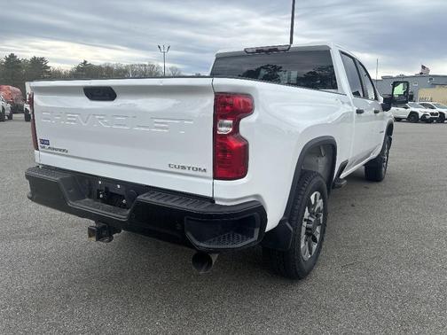 White 2024 Chevrolet Silverado 2500 Custom