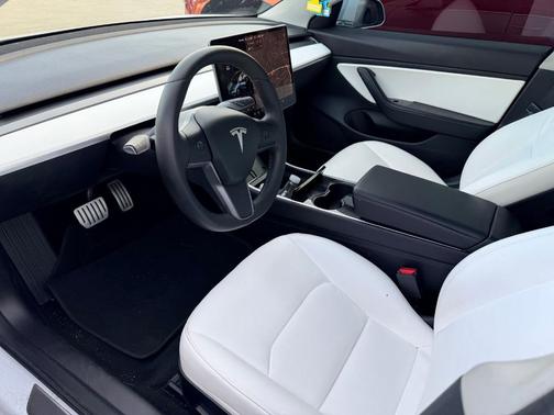 2019 Tesla Model 3 Performance