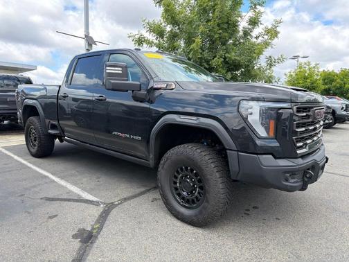 Onyx Black 2024 GMC Sierra 2500 AT4X