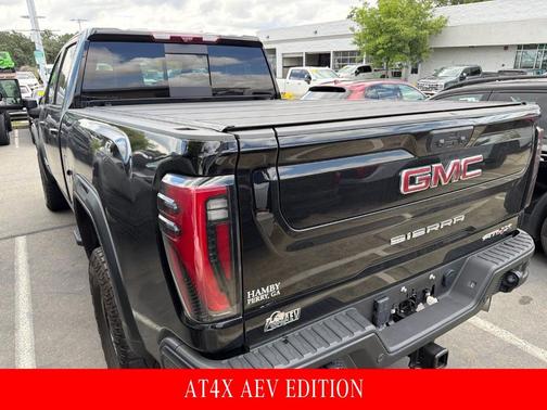 Onyx Black 2024 GMC Sierra 2500 AT4X