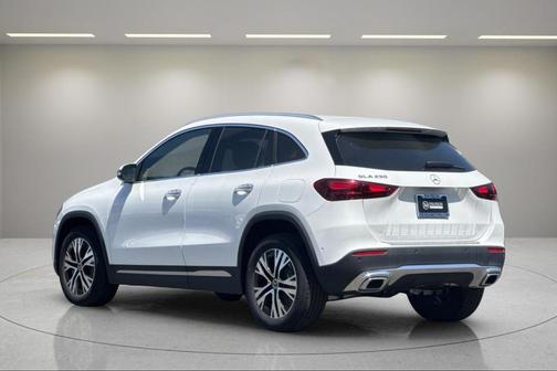 2025 Mercedes-Benz GLA 250 Base