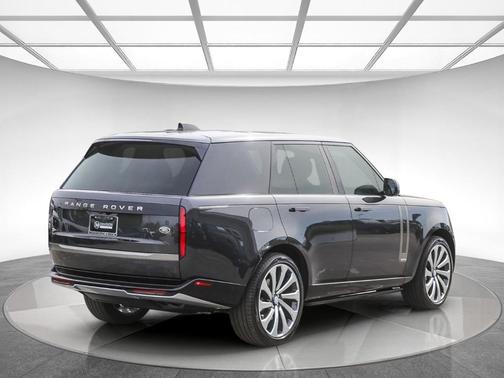 2023 Land Rover Range Rover Autobiography