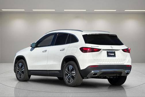 2025 Mercedes-Benz GLA 250 Base