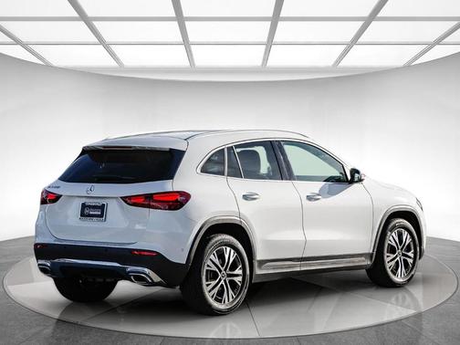 2025 Mercedes-Benz GLA 250 Base