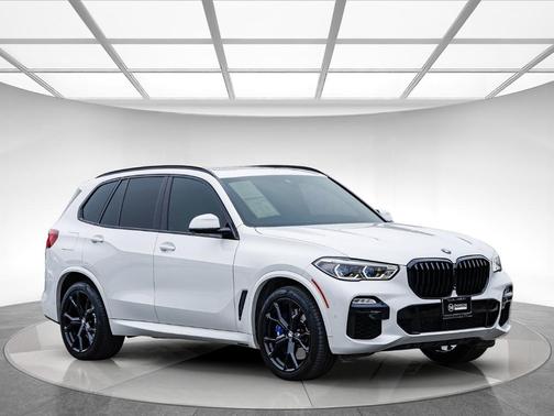 2020 BMW X5 M50i