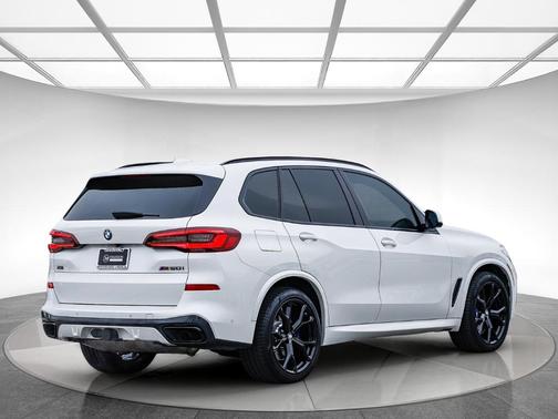 2020 BMW X5 M50i