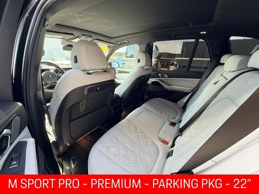 Carbon Black Metallic 2026 BMW X5 xDrive40i