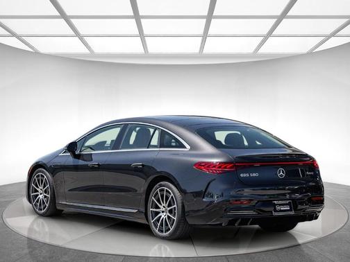 Graphite Gray Metallic 2023 Mercedes-Benz EQS 580 Base 4MATIC