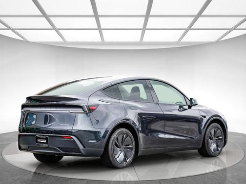 2026 Tesla Model Y Long Range