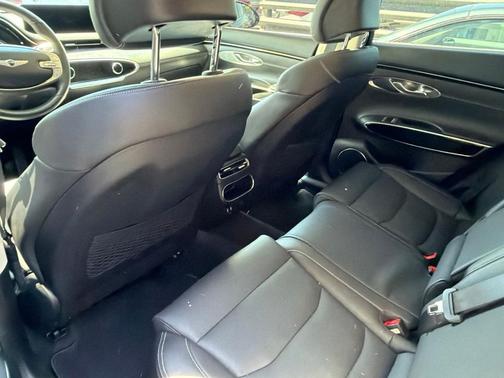 Savile Silver 2022 Genesis GV70 2.5T