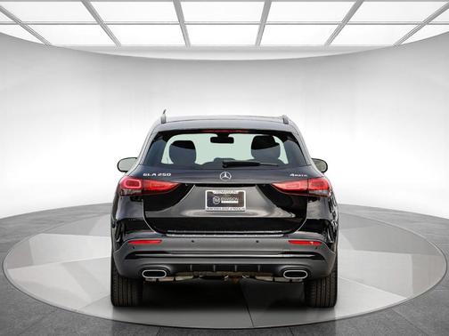2023 Mercedes-Benz GLA 250 Base 4MATIC