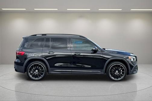 2022 Mercedes-Benz GLB 250