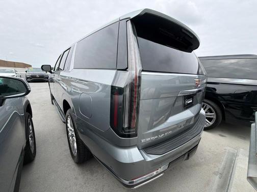 Silver Metallic 2025 Cadillac Escalade ESV Premium Luxury