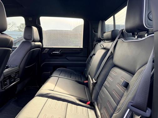 2024 GMC Sierra 2500 AT4X