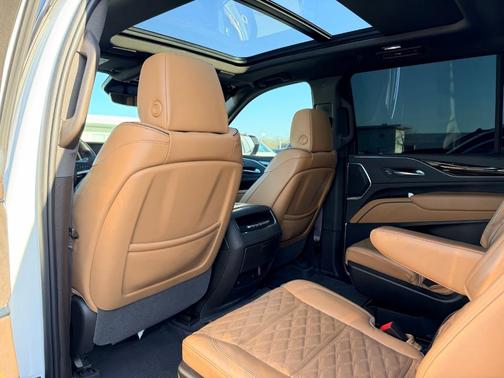 2023 Cadillac Escalade ESV Premium Luxury