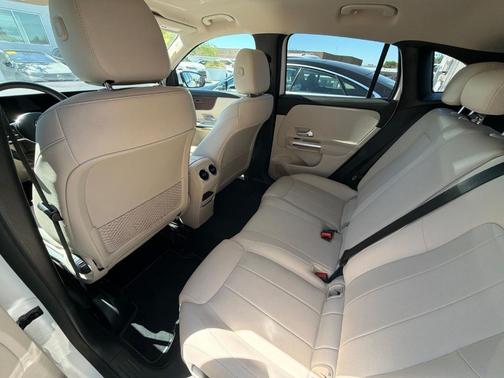 Polar White 2022 Mercedes-Benz GLA 250 Base