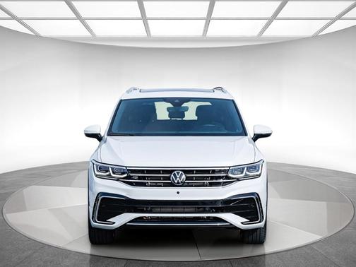 2024 Volkswagen Tiguan 2.0T SEL R-Line