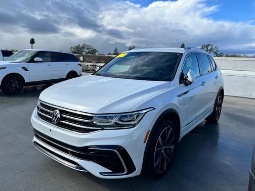 2024 Volkswagen Tiguan 2.0T SEL R-Line