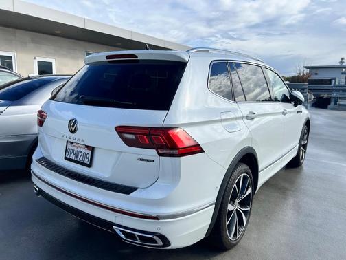 2024 Volkswagen Tiguan 2.0T SEL R-Line