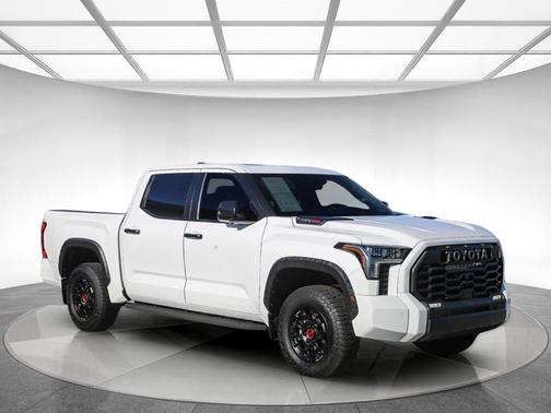 Ice 2025 Toyota Tundra Hybrid TRD Pro