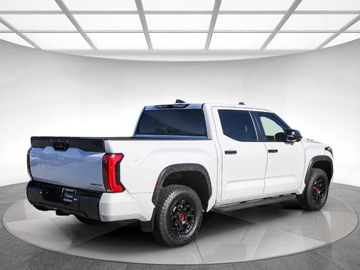 Ice 2025 Toyota Tundra Hybrid TRD Pro