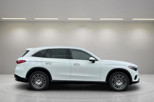 2025 Mercedes-Benz GLC 300 Base