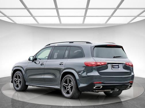 2026 Mercedes-Benz GLS 450 4MATIC