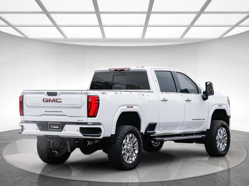 2024 GMC Sierra 2500 SLT