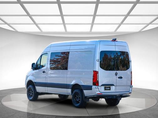 2024 Mercedes-Benz Sprinter 2500