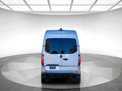 2024 Mercedes-Benz Sprinter 2500
