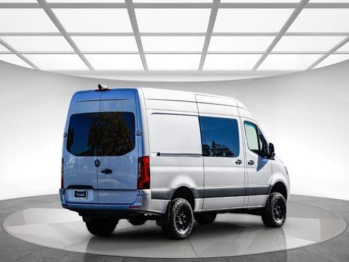 2024 Mercedes-Benz Sprinter 2500
