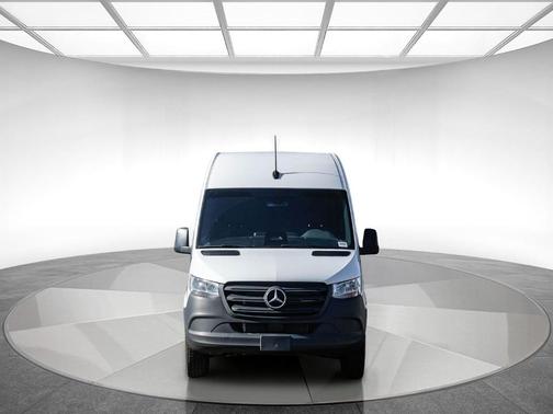 Arctic White 2025 Mercedes-Benz Sprinter 2500 High Roof