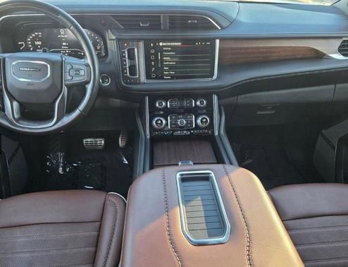 2023 GMC Yukon Denali Ultimate