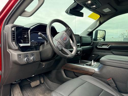 2024 GMC Sierra 2500 SLT