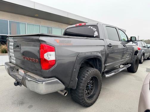 2016 Toyota Tundra SR5