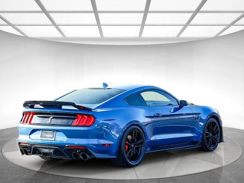 2020 Ford Shelby GT500 Base