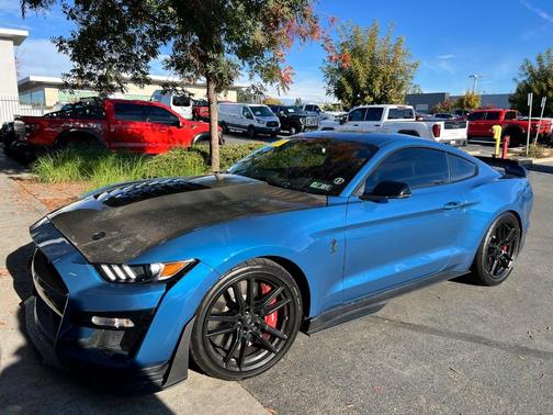 2020 Ford Shelby GT500 Base
