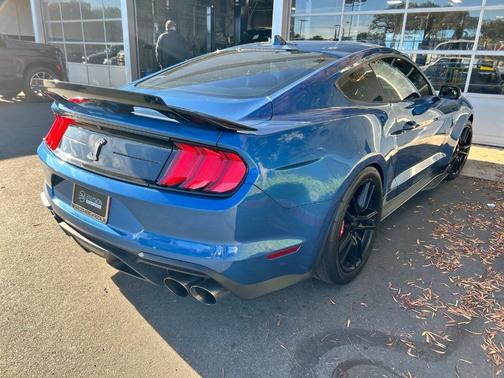 2020 Ford Shelby GT500 Base