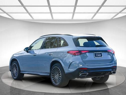 2026 Mercedes-Benz GLC 300 Base