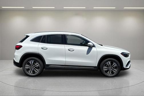 2025 Mercedes-Benz GLA 250 Base