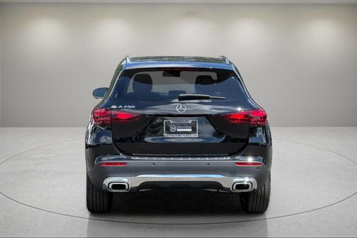 2025 Mercedes-Benz GLA 250 Base